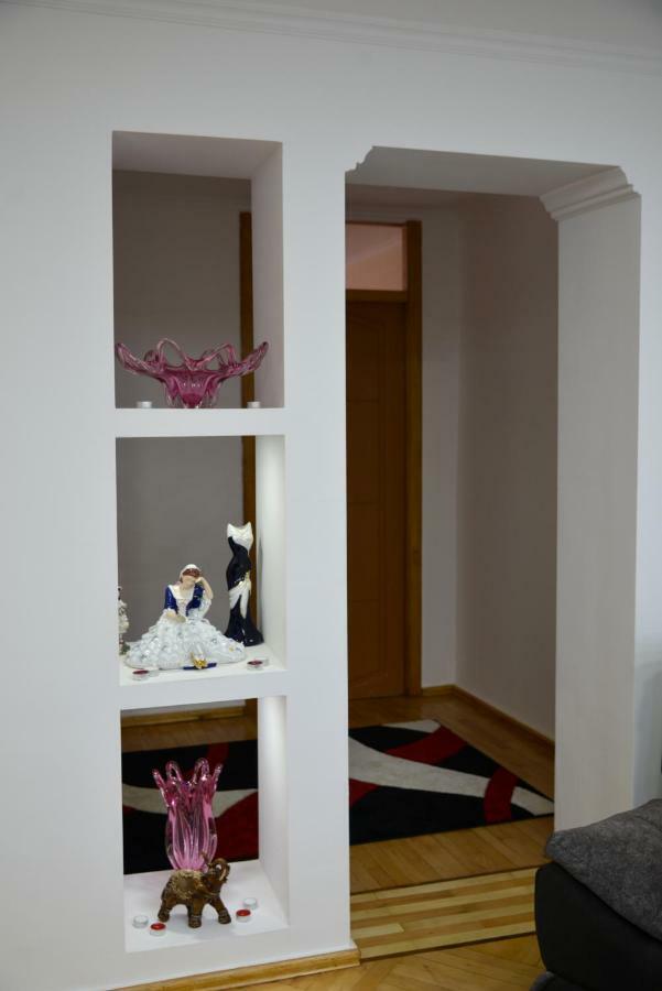 Anastasia Apartment Kutaisi Ngoại thất bức ảnh