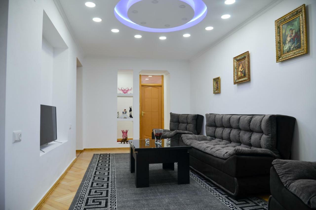 Anastasia Apartment Kutaisi Ngoại thất bức ảnh