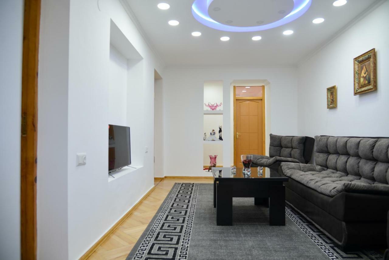 Anastasia Apartment Kutaisi Ngoại thất bức ảnh
